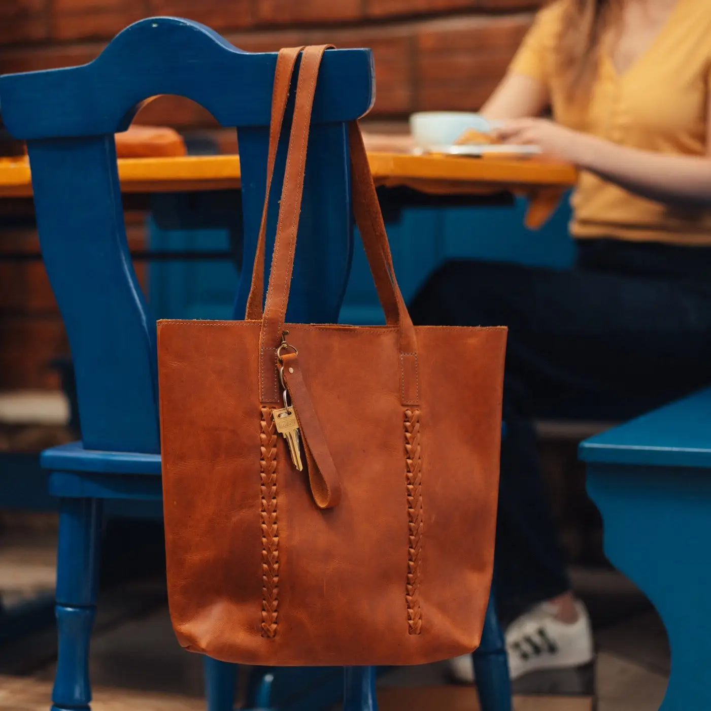 Leather Loop Keychain - Cognac